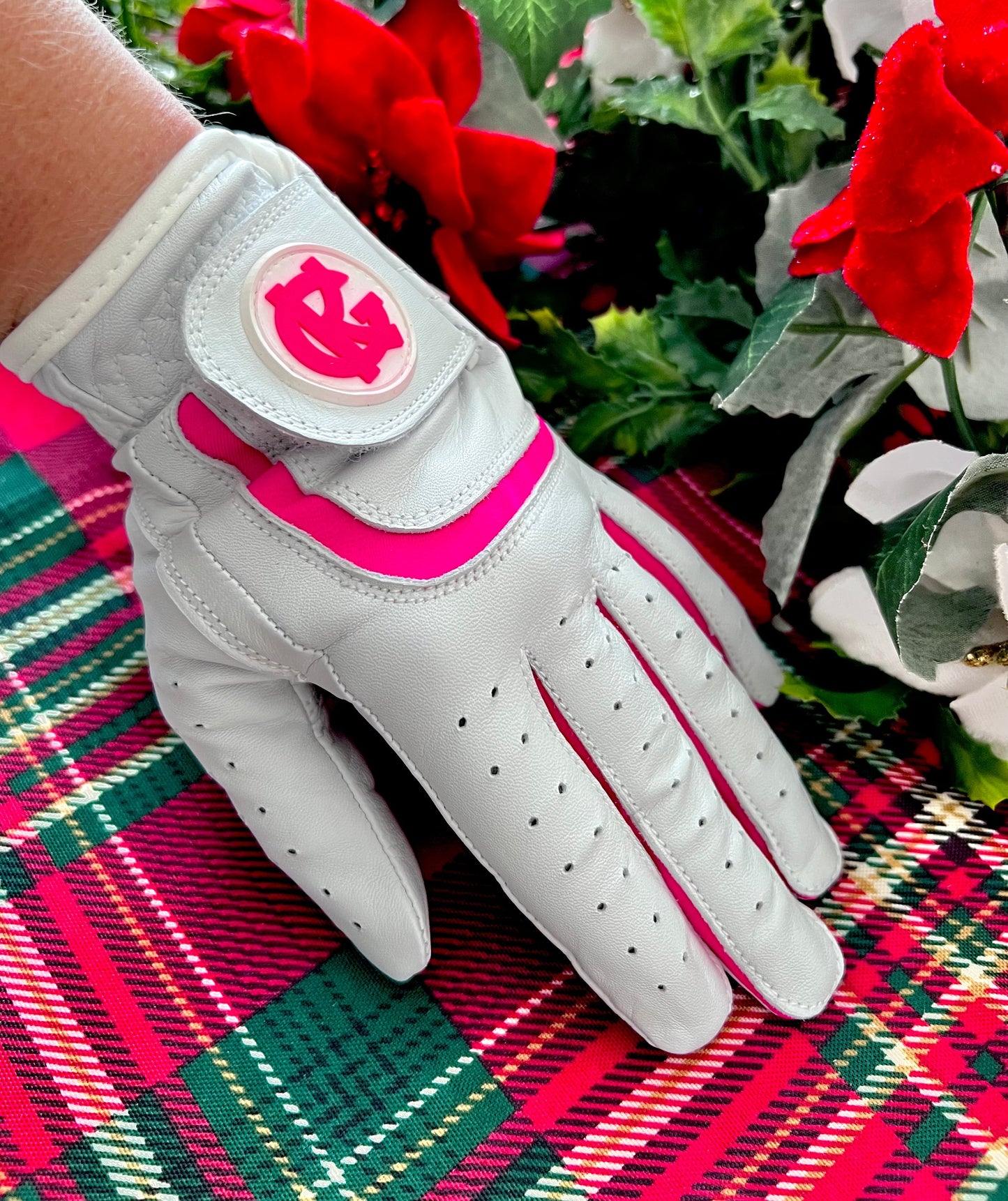 CLEARANCE Assorted Women's Right Hand gloves